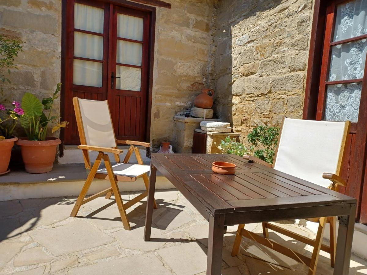 Apartamento Niovi House Tochni Exterior foto